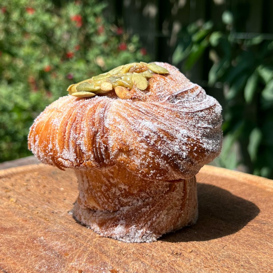 bartine-cruffin-pistache