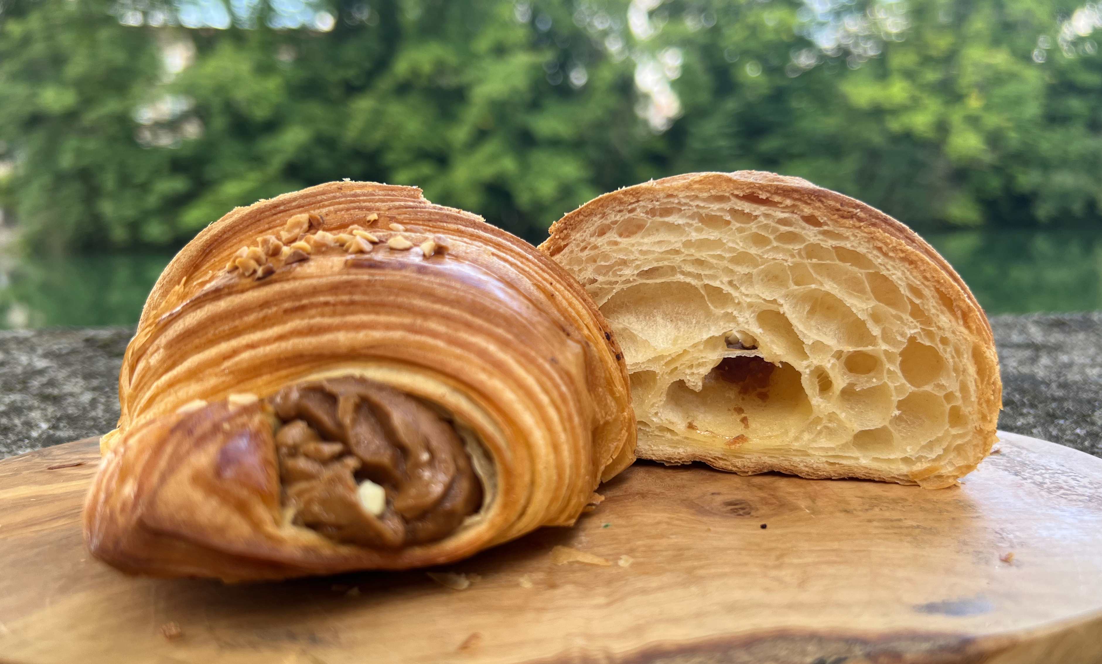filled-croissant-inside