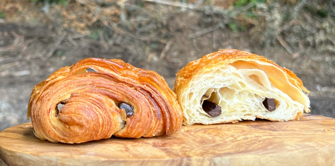 pain-au-chocolat-inside-2