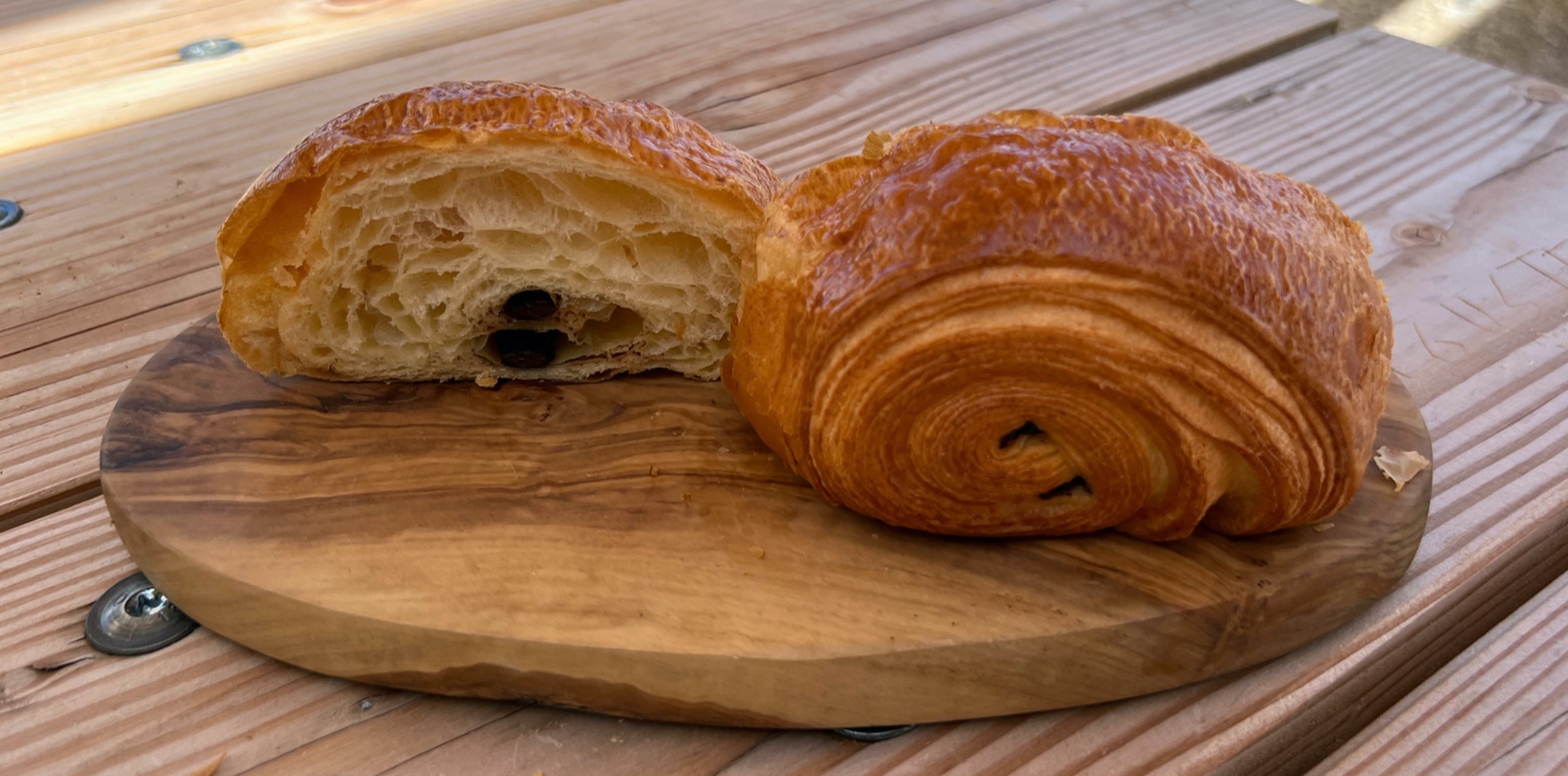 pain-au-chocolat-inside-2